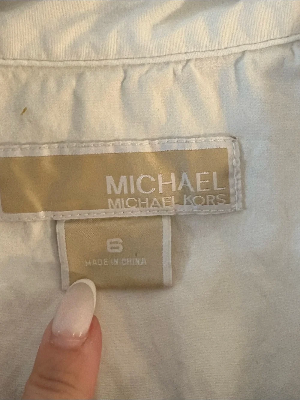 Michael Michael Kors Women’s Classic White Cotton Button-Down Shirt